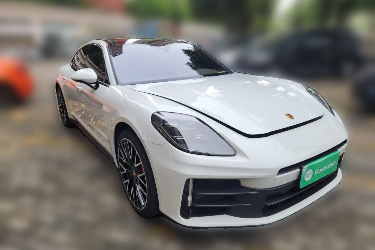 Used Porsche Panamera 2024 Panamera 2.9T Front Right 45 Deg