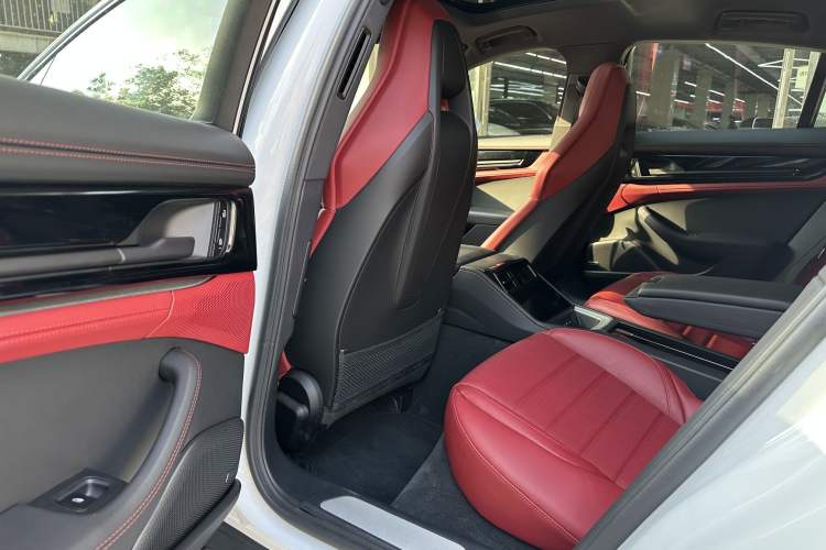 Used Porsche Panamera 2024 Panamera 2.9T Interior 4