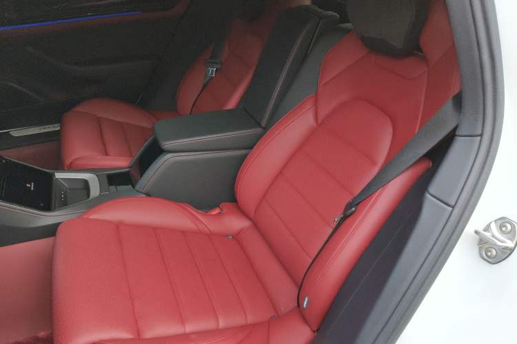 Used Porsche Panamera 2024 Panamera Executive Long Wheelbase 2.9T Interior 4