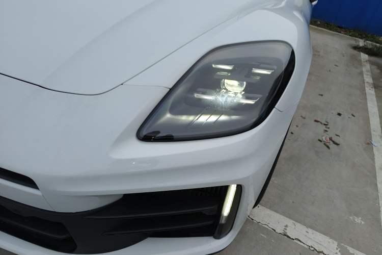 Used Porsche Panamera 2024 Panamera Executive Long Wheelbase 2.9T Left Front Headlight