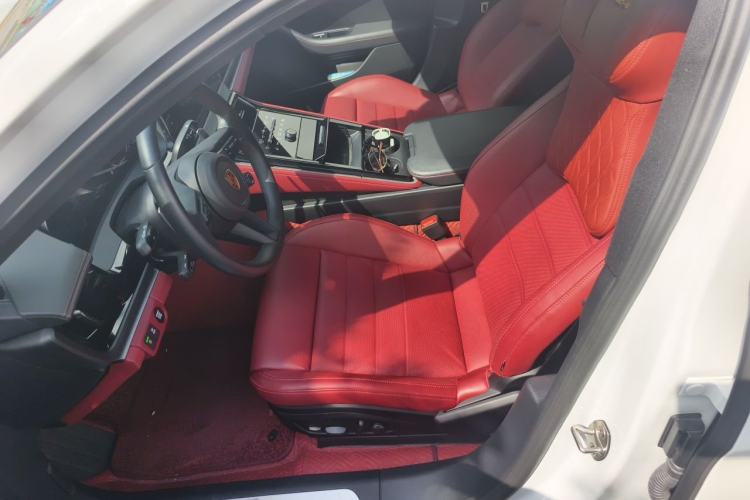Used Porsche Panamera 2024 Panamera 4 Executive Long Wheelbase 2.9T Left Front Seat