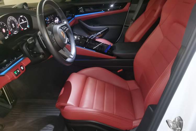 Used Porsche Panamera 2024 Panamera Executive Long Wheelbase 2.9T Left Front Seat