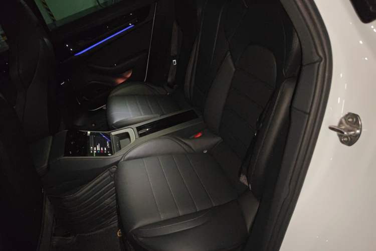 Used Porsche Panamera 2024 Panamera 2.9T Left Rear Seat