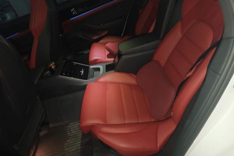 Used Porsche Panamera 2024 Panamera Executive Long Wheelbase 2.9T Left Rear Seat