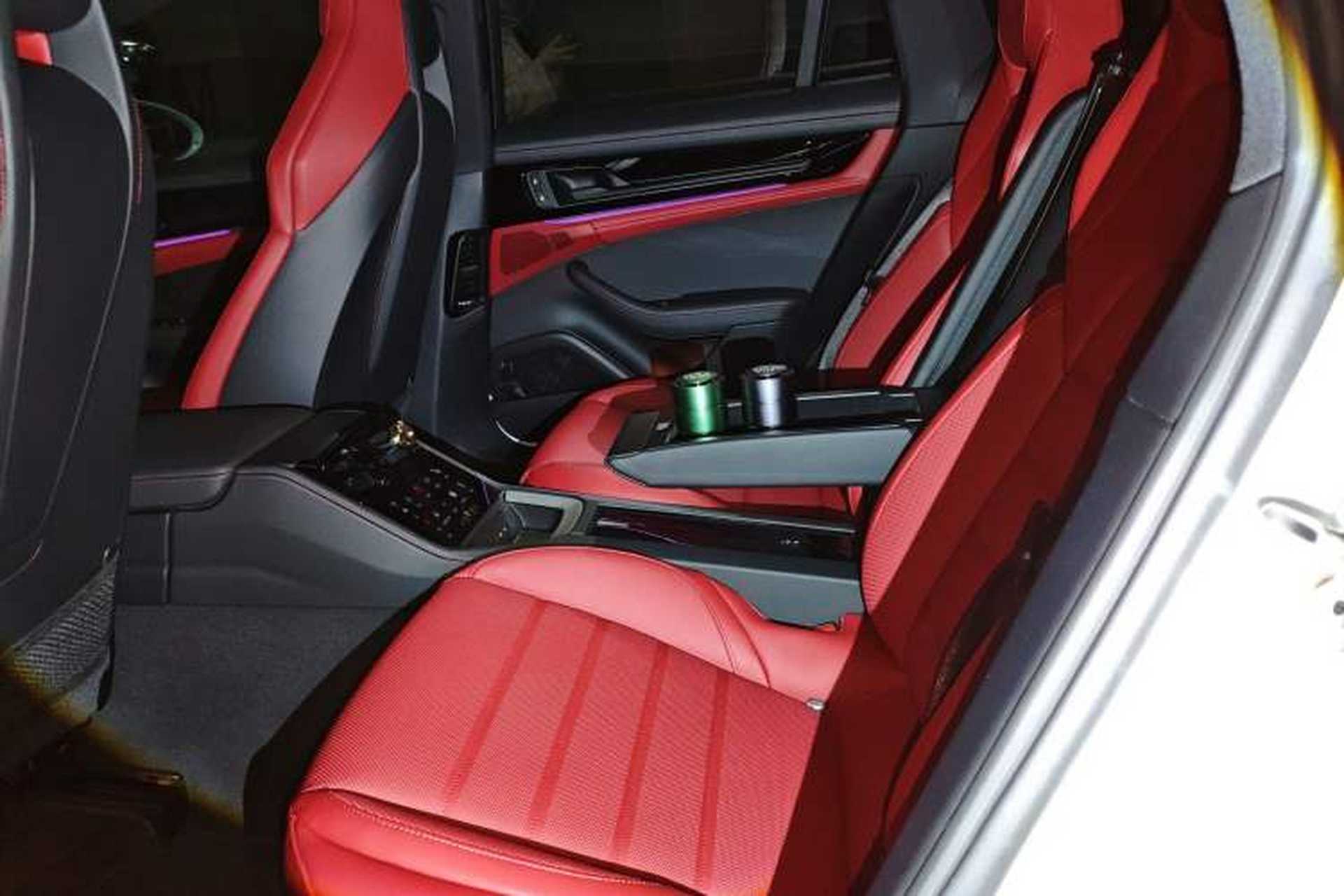 Used Porsche Panamera 2024 Panamera 2.9T Left Rear Seat