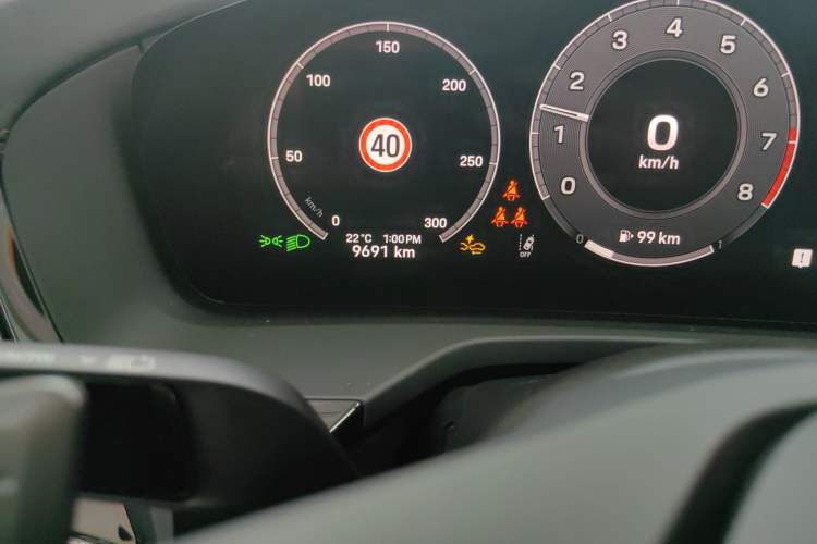 Used Porsche Panamera 2024 Panamera 2.9T Odometer Close Up