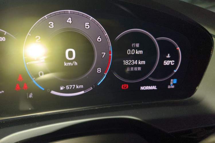 Used Porsche Panamera 2024 Panamera 2.9T Odometer Close Up