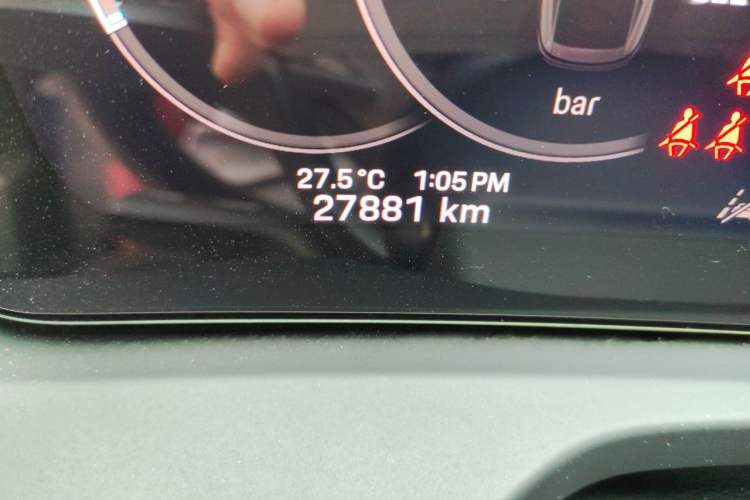 Used Porsche Panamera 2024 Panamera 2.9T Odometer Close Up