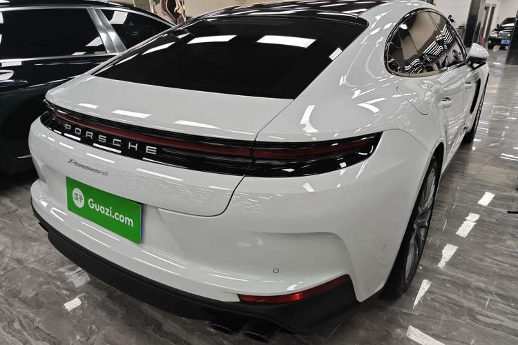Used Porsche Panamera 2024 Panamera 2.9T Rear Right 45 Deg