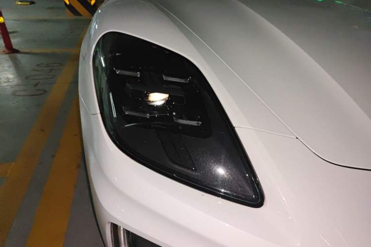 Used Porsche Panamera 2024 Panamera 2.9T Right Front Headlight