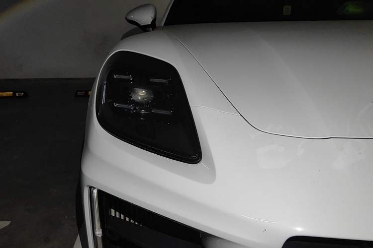 Used Porsche Panamera 2024 Panamera 2.9T Right Front Headlight