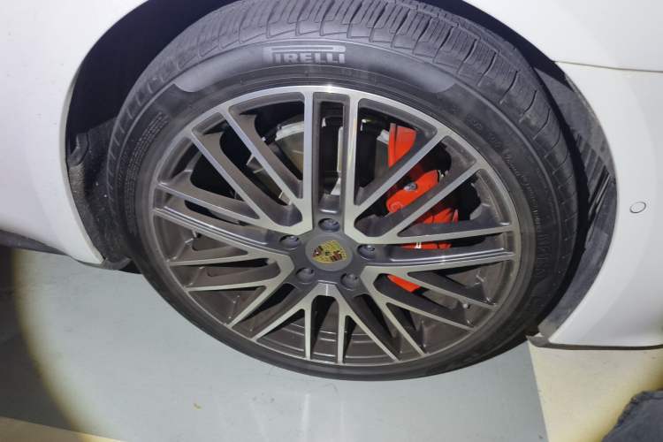 Used Porsche Panamera 2024 Panamera 2.9T Right Front Wheel Hub