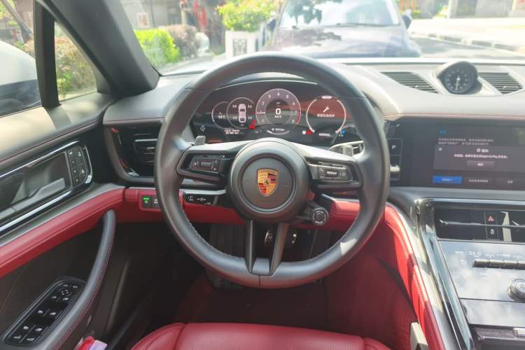 Used Porsche Panamera 2024 Panamera 4 Executive Long Wheelbase 2.9T Steering Wheel