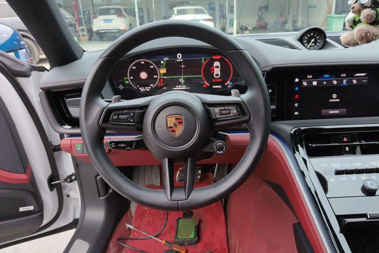 Used Porsche Panamera 2024 Panamera Executive Long Wheelbase 2.9T Steering Wheel