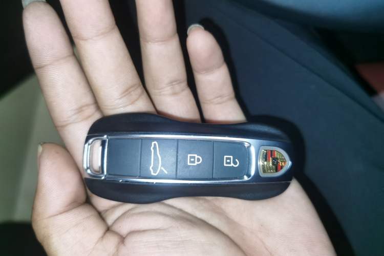 Used Porsche Panamera 2024 Panamera Executive Long Wheelbase 2.9T Vehicle Key