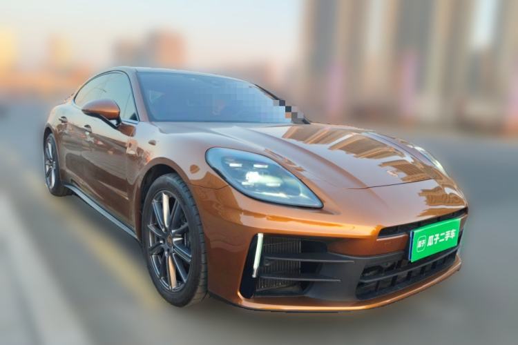 Used Porsche Panamera 2024 Panamera 2.9T Front Right 45 Deg
