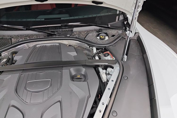 Used Porsche Panamera 2026 Model Panamera 2.9T Engine Bay Left