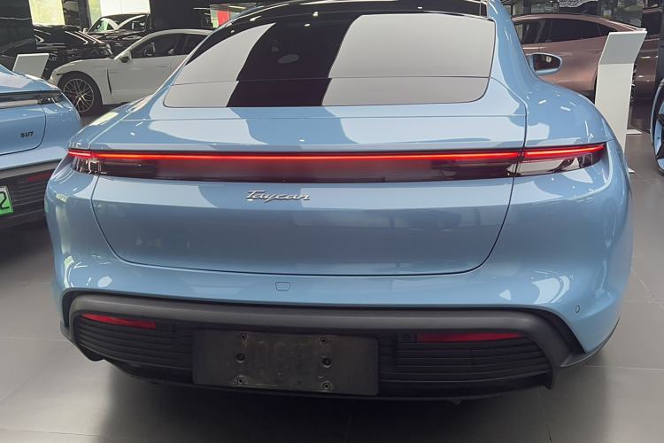 Used Porsche Taycan 2022-Year Updated Taycan Exterior 4