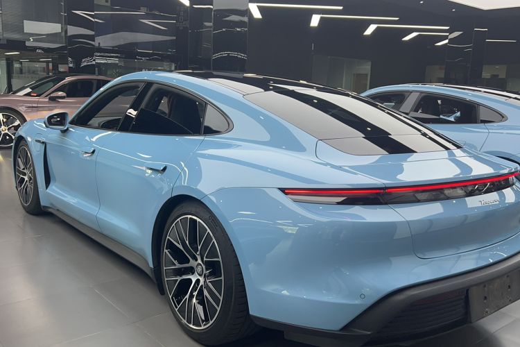 Used Porsche Taycan 2022-Year Updated Taycan Exterior 5