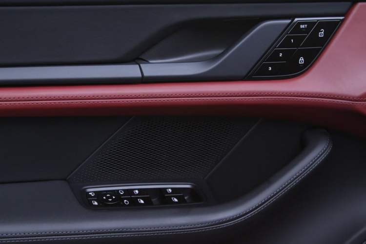 Used Porsche Taycan 2019 Taycan 4S Interior 8