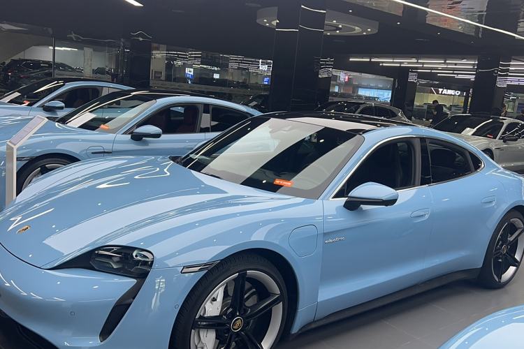 Used Porsche Taycan 2019 Taycan 4S Exterior 3