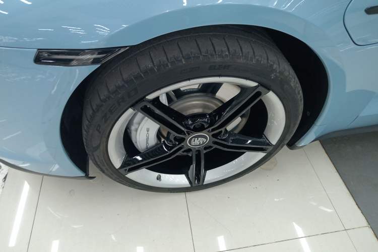Used Porsche Taycan 2019 Taycan 4S Left Front Wheel Hub