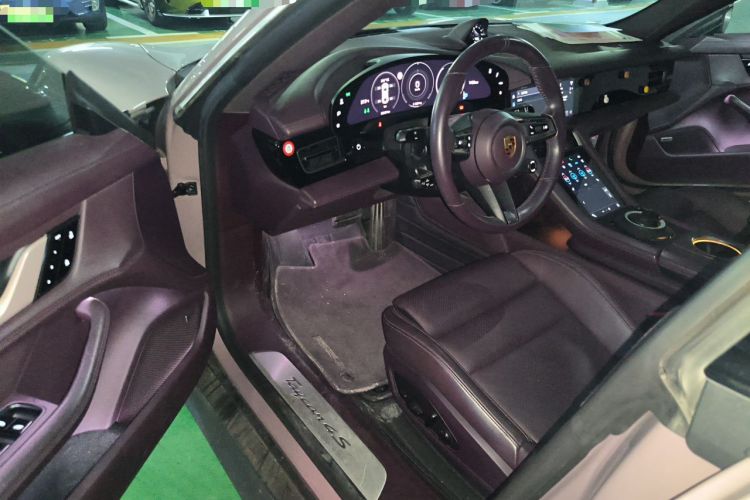 Used Porsche Taycan 2019 Taycan 4S Driver Seat