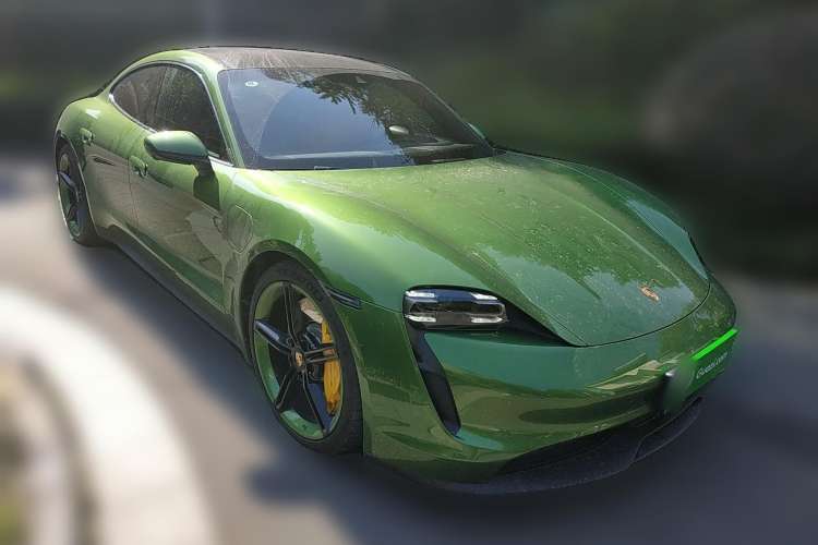 Used Porsche Taycan 2019 Taycan 4S Front Right 45 Deg