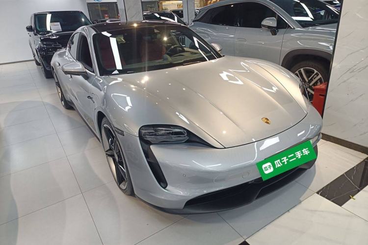 Used Porsche Taycan 2019 Taycan 4S Front Right 45 Deg