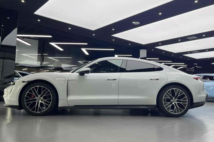 Used Porsche Taycan 2019 Taycan 4S Exterior 2