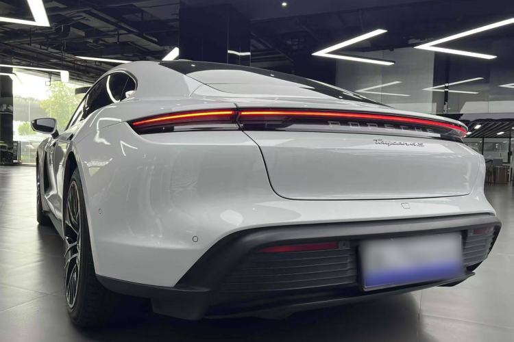 Used Porsche Taycan 2019 Taycan 4S Exterior 3
