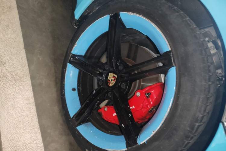 Used Porsche Taycan 2019 Taycan 4S Right Front Wheel Hub