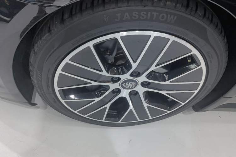 Used Porsche Taycan 2020 Taycan Left Front Wheel Hub