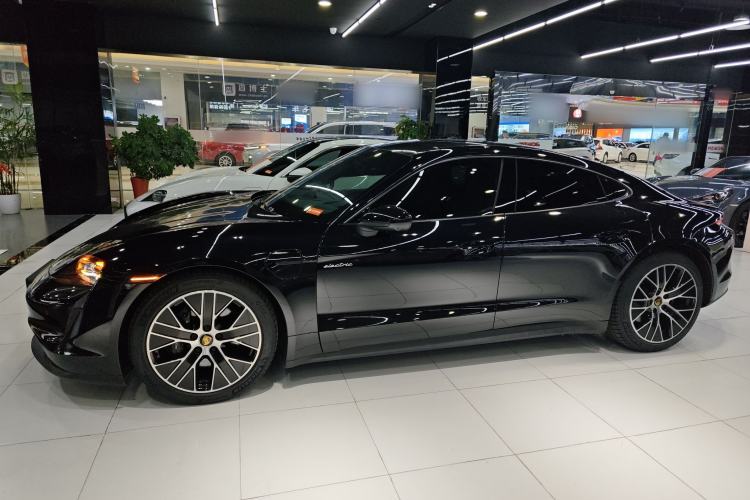 Used Porsche Taycan 2020 Taycan Left Side