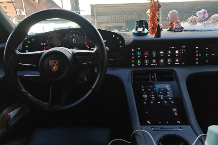 Used Porsche Taycan 2020 Taycan Center Console