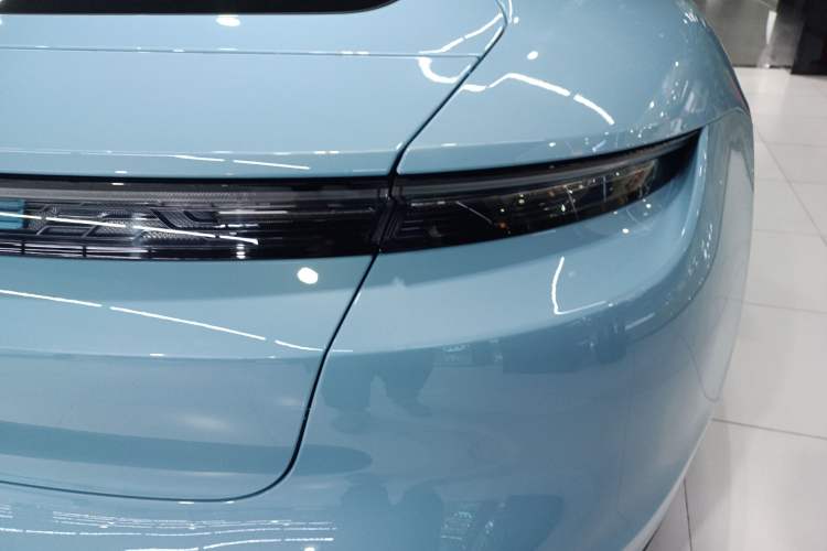 Used Porsche Taycan 2020 Taycan Exterior 6