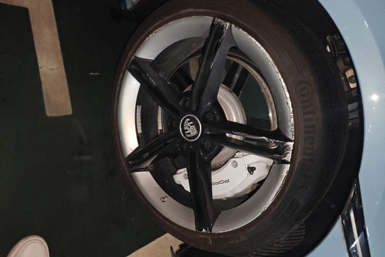 Used Porsche Taycan 2020 Taycan Right Front Wheel Hub