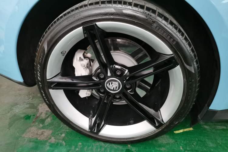 Used Porsche Taycan 2020 Taycan Right Rear Wheel Hub