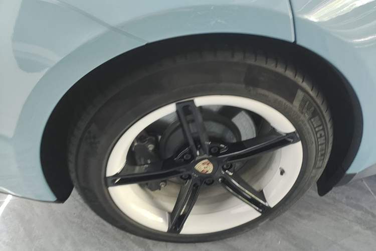 Used Porsche Taycan 2020 Taycan Right Rear Wheel Hub