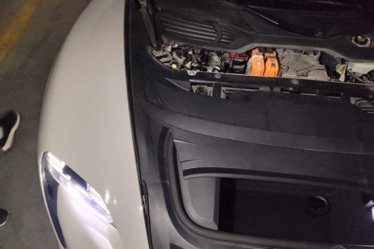 Used Porsche Taycan 2020 Taycan Engine Bay Right
