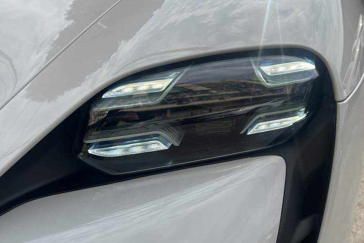 Used Porsche Taycan 2020 Taycan Exterior 3