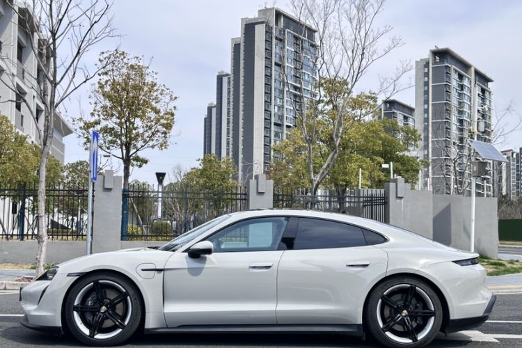Used Porsche Taycan 2020 Taycan Exterior 4