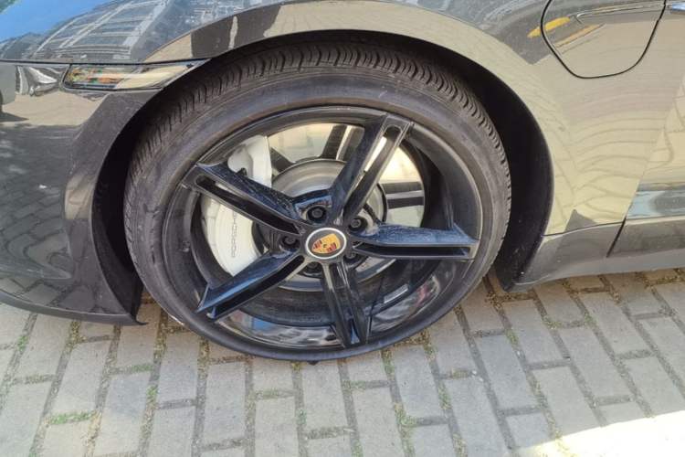 Used Porsche Taycan 2020 Taycan Left Front Wheel Hub