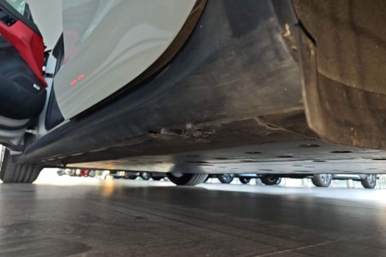 Used Porsche Taycan 2020 Taycan Left Side Sill
