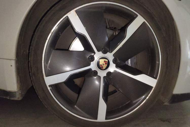 Used Porsche Taycan 2020 Taycan Right Front Wheel Hub