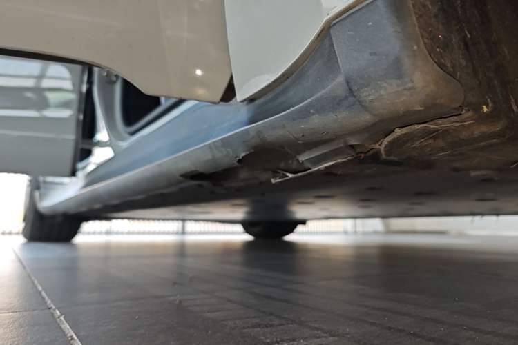 Used Porsche Taycan 2020 Taycan Right Side Sill