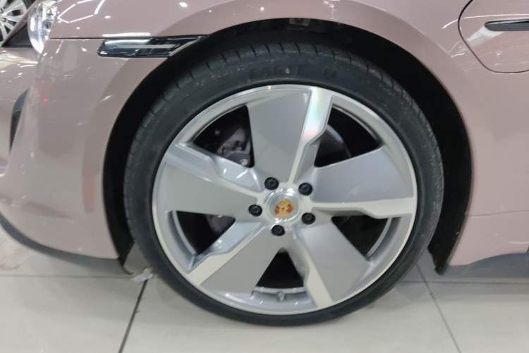 Used Porsche Taycan 2020 Taycan Left Front Wheel Hub