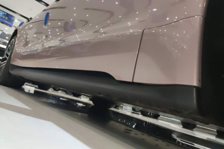 Used Porsche Taycan 2020 Taycan Right Side Sill