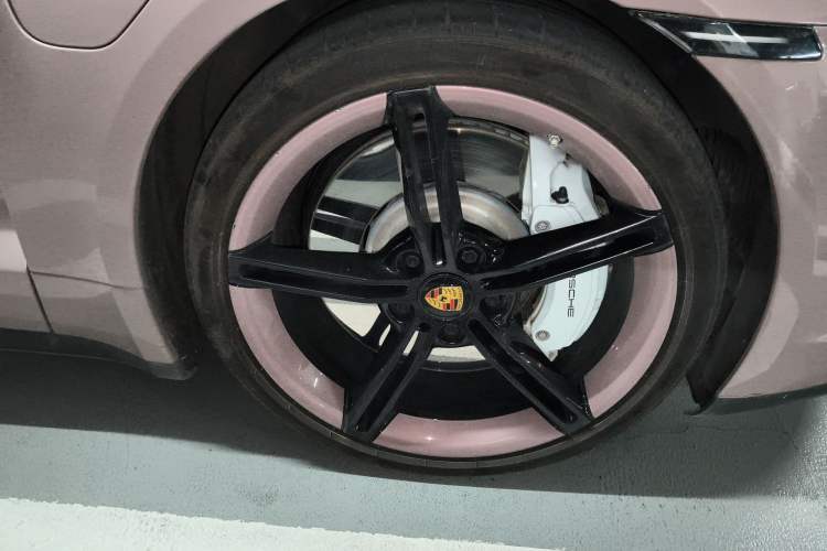 Used Porsche Taycan 2020 Taycan Right Front Wheel Hub
