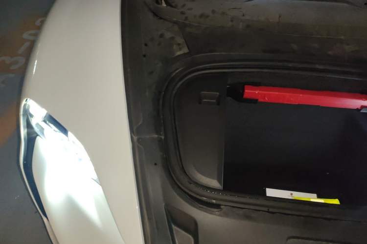 Used Porsche Taycan 2020 Taycan Engine Bay Right
